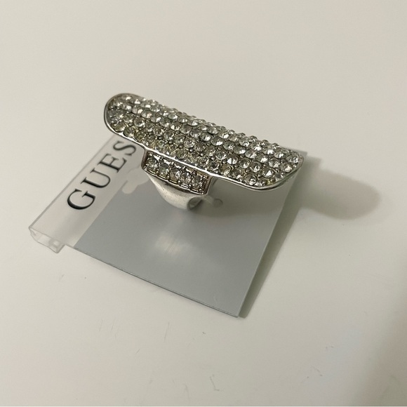 Guess Long Silver Tone Rhinestone Statement Ring Size 8 - Picture 12 of 12
